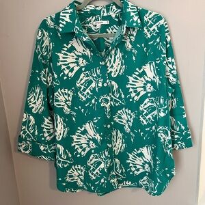 Chico's Green and White Cuffed Sleeve Button‎ Down Shirt